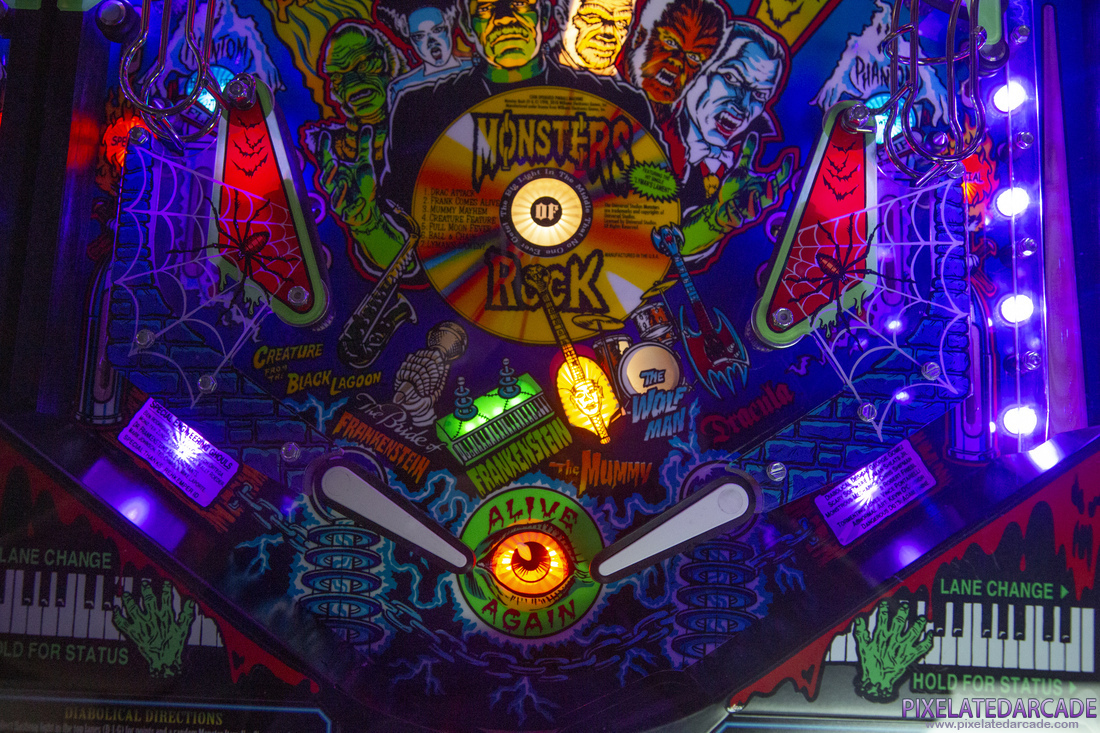 Monster Bash Remake! Photo: Monster Bash Limited Edition pinball cabinet - Lower playfield