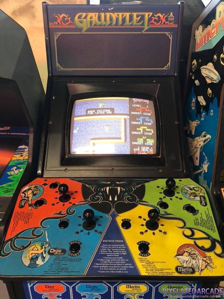 Gauntlet Photo: Gauntlet arcade cabinet - 4 player version
