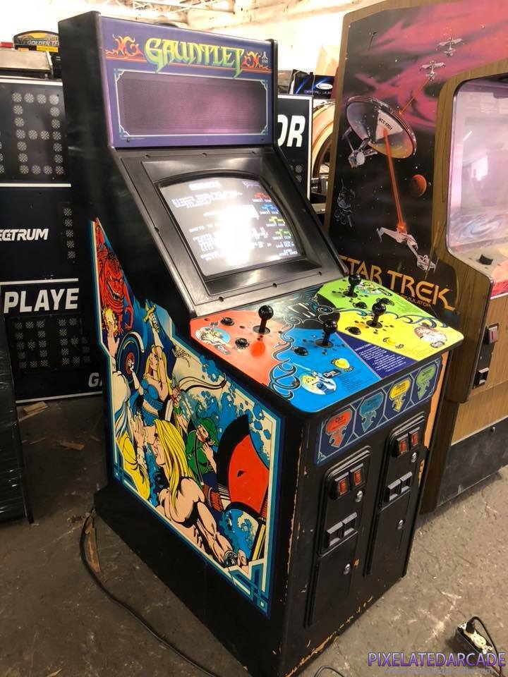 Gauntlet Photo: Gauntlet arcade cabinet - 4 player version