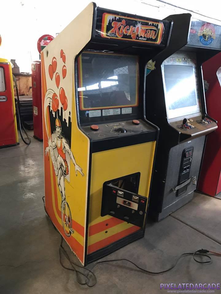 Kick Photo: Kickman arcade cabinet
