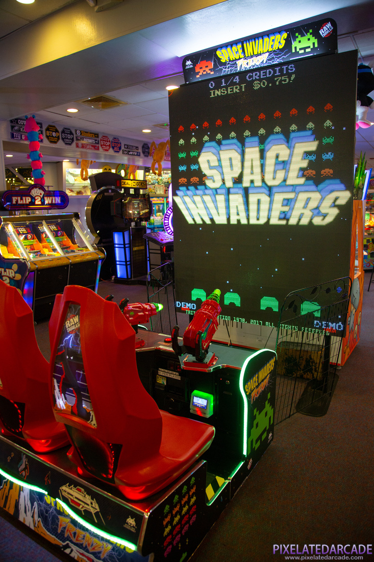 Space Invaders Frenzy Photo: Space Invaders Frenzy arcade cabinet