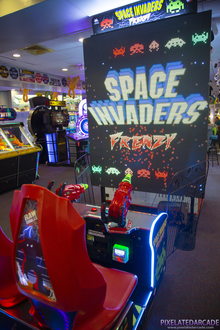 Space Invaders Frenzy Photo: Space Invaders Frenzy arcade cabinet