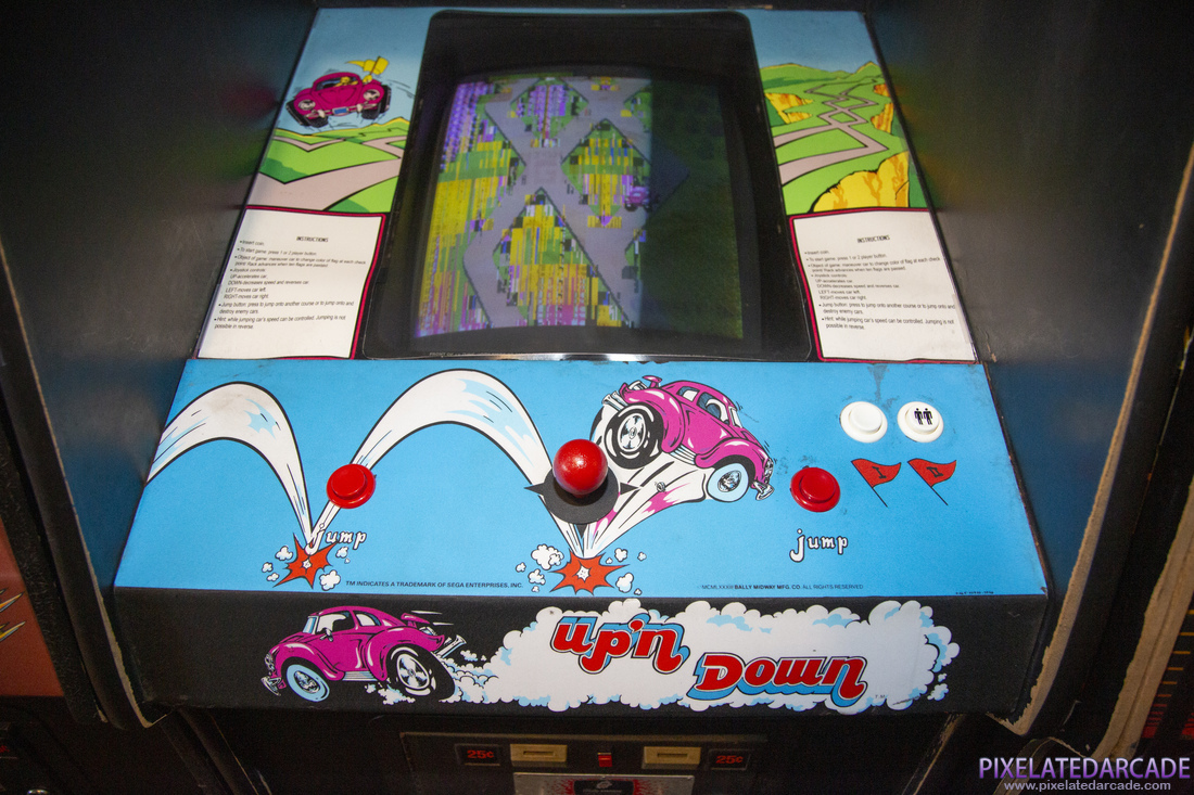 Up 'n Down Photo: Up 'n Down arcade cabinet - Controls and monitor