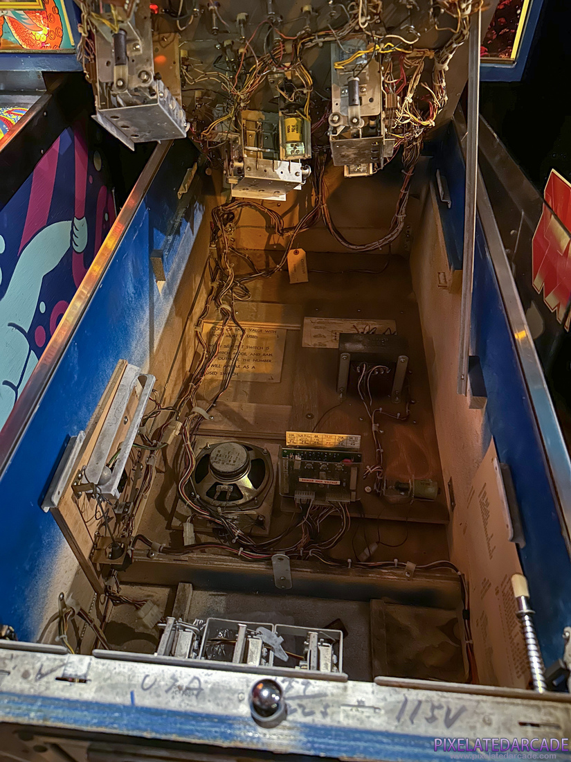 Star Gazer Photo: Star Gazer pinball cabinet - Inside bottom of cabinet