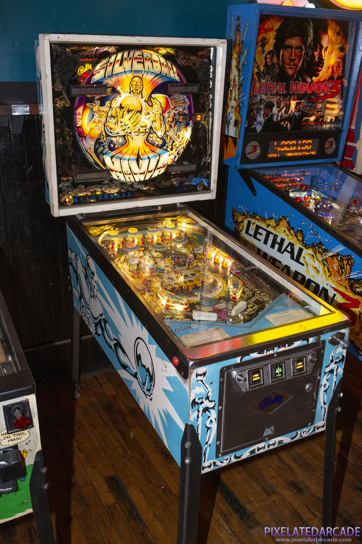 Silverball Mania Photo: Silverball Mania pinball cabinet