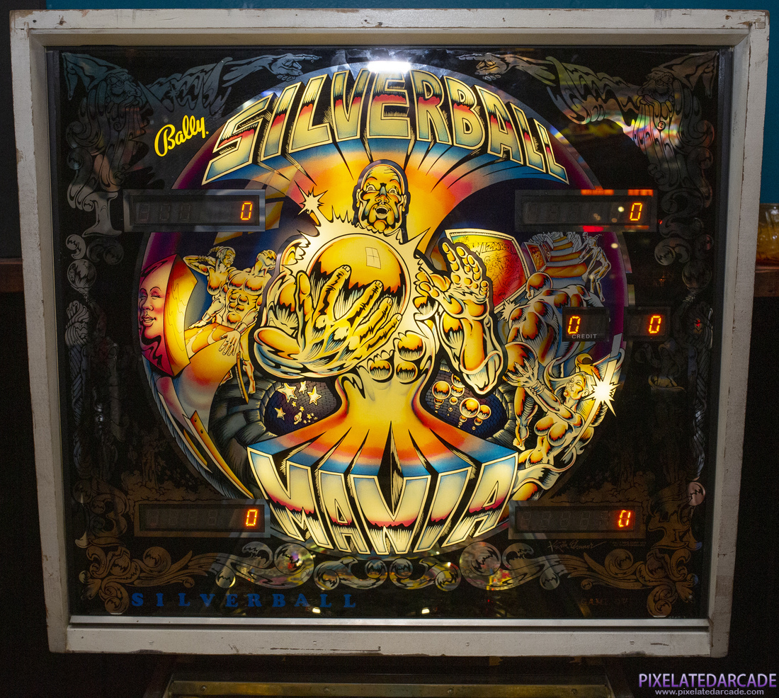 Silverball Mania Photo: Silverball Mania pinball cabinet - Backbox