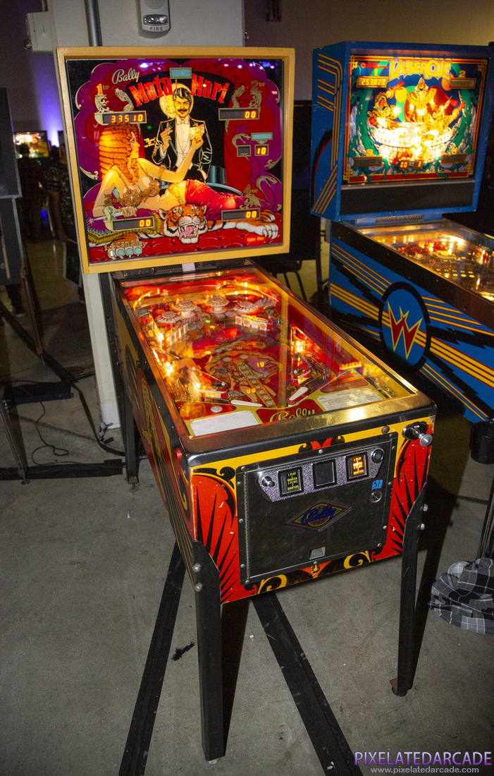 Mata Hari Photo: Mata Hari pinball cabinet
