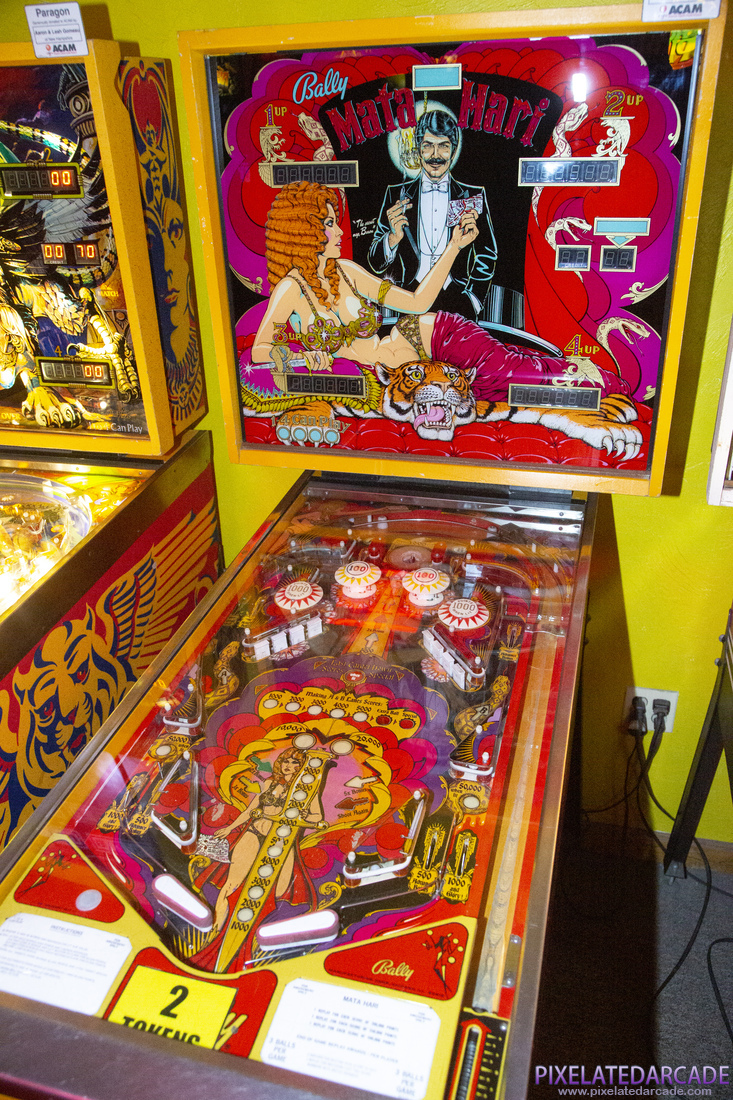 Mata Hari Photo: Mata Hari pinball cabinet