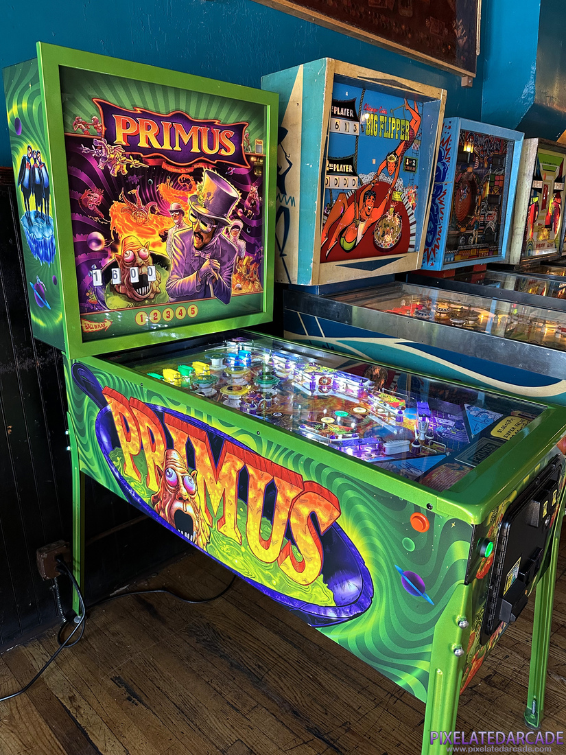 Primus Photo: Primus pinball cabinet
