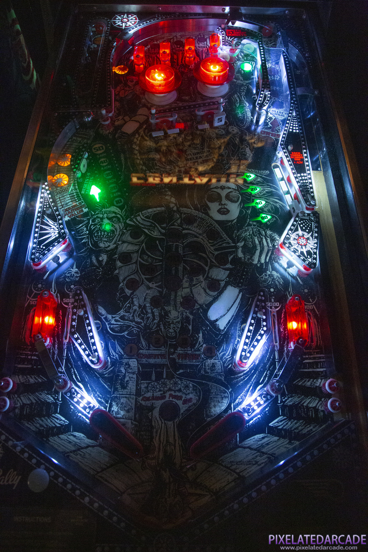 Centaur II Photo: Centaur II pinball cabinet - Playfield