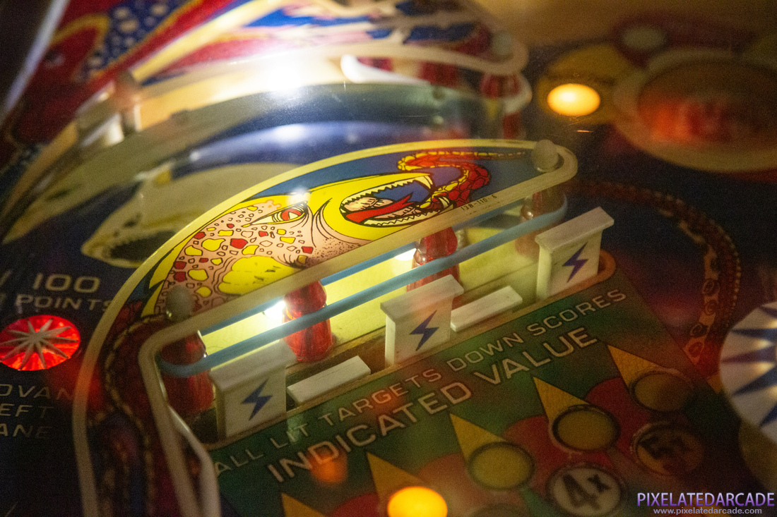 Trident Photo: Trident pinball cabinet - Drop targets