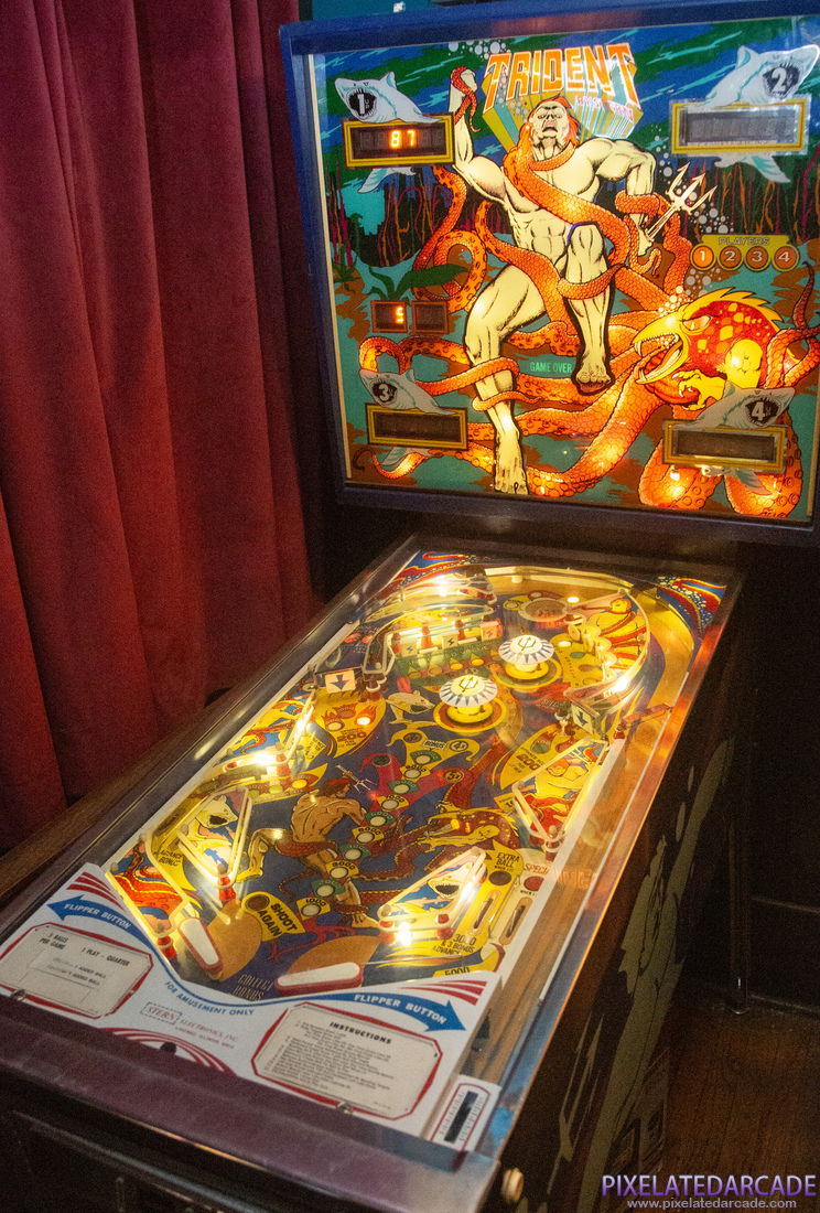 Trident Photo: Trident pinball cabinet