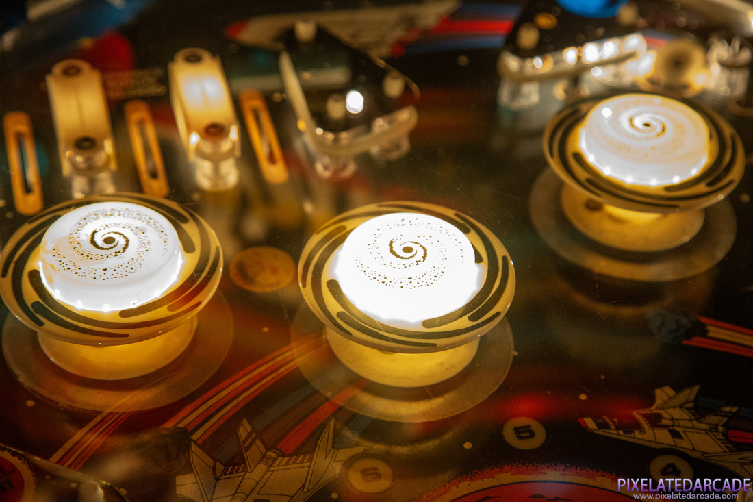 Super Orbit Photo: Super Orbit pinball cabinet - Pop bumpers