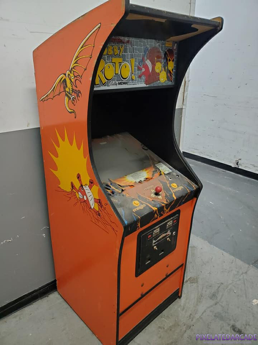 Adventures of Robby Roto!, The Photo: Robby Roto arcade cabinet
