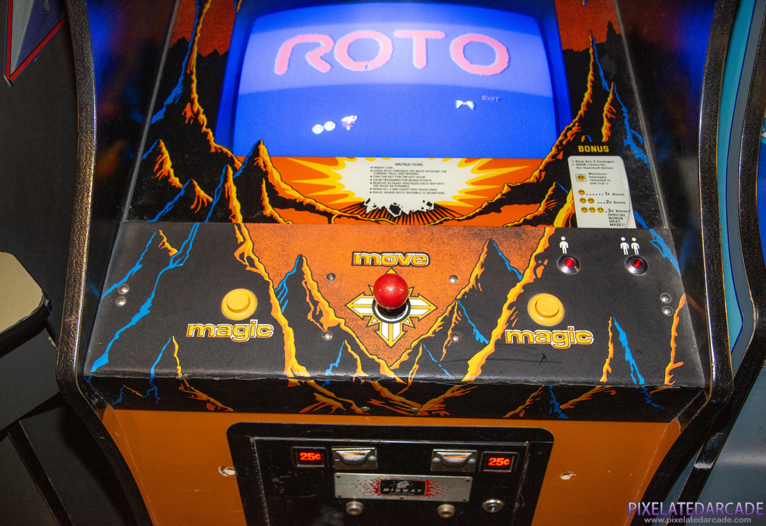 Adventures of Robby Roto!, The Photo: Robby Roto arcade cabinet - Controls