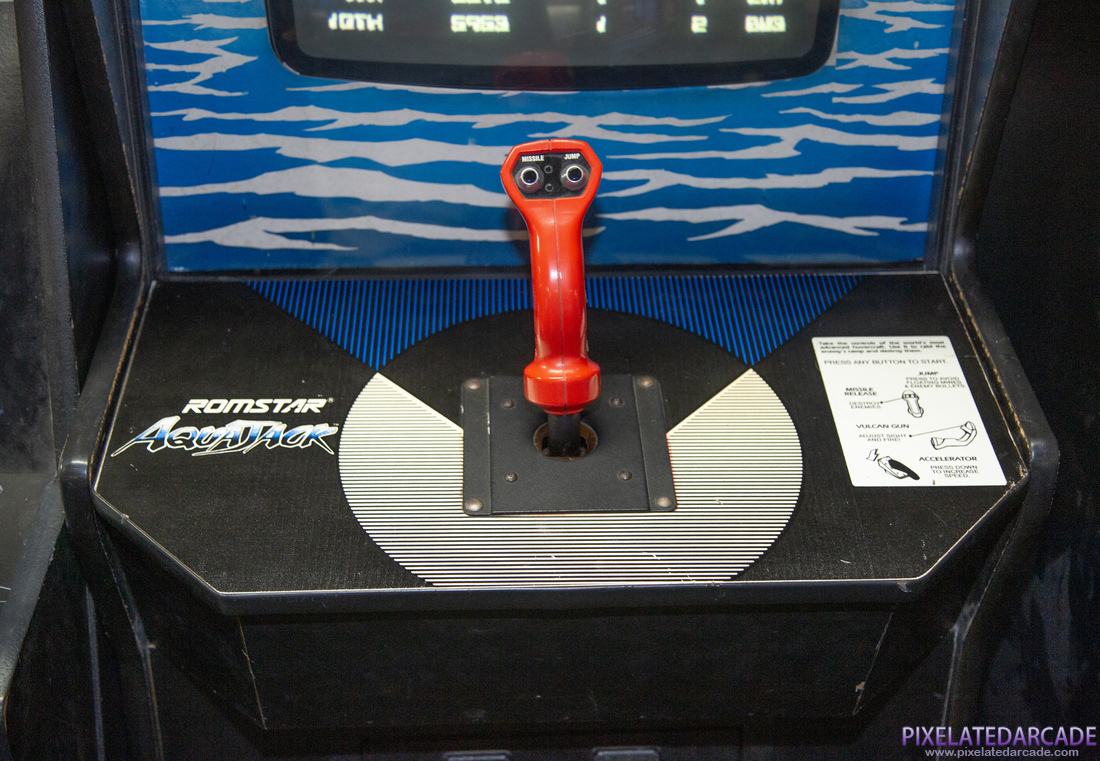 Aqua Jack Photo: Aqua Jack arcade cabinet - Controls
