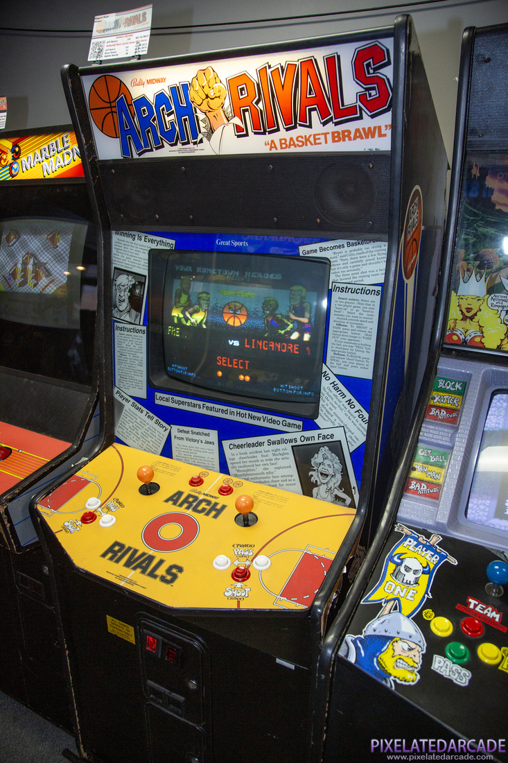 Arch Rivals Photo: Arch Rivals arcade cabinet