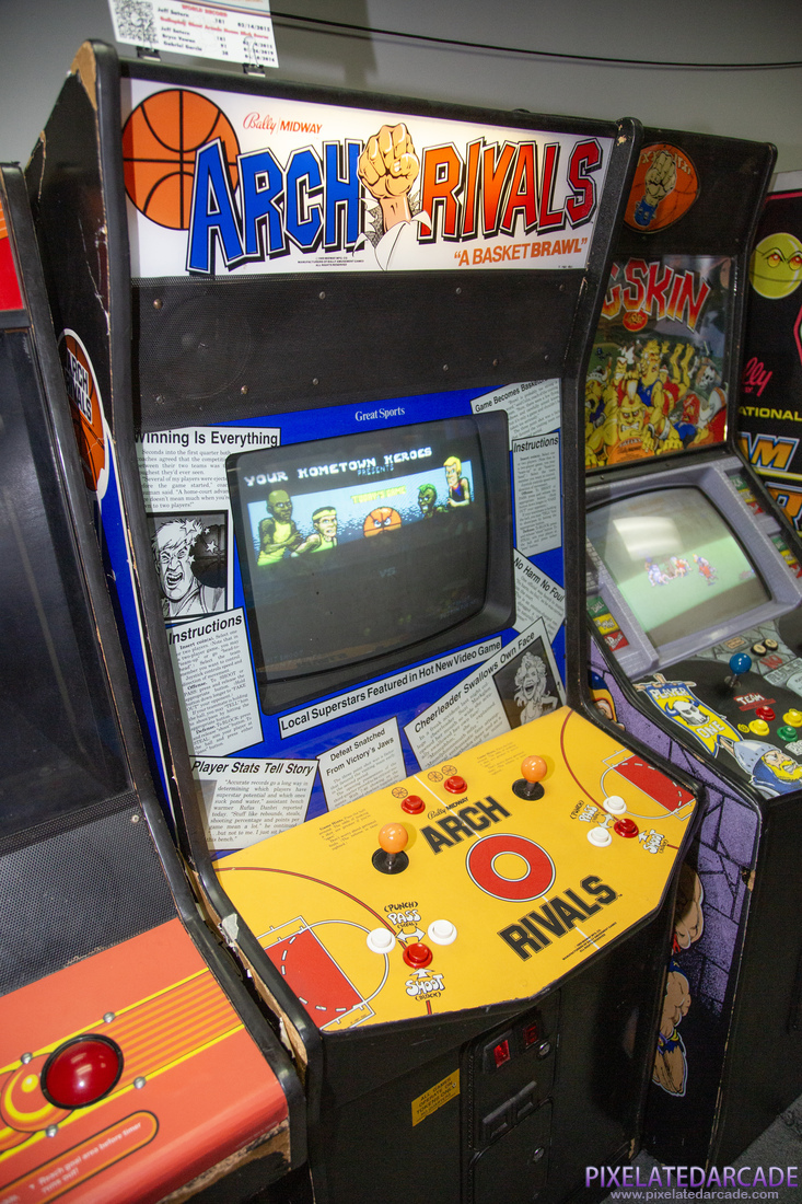 Arch Rivals Photo: Arch Rivals arcade cabinet