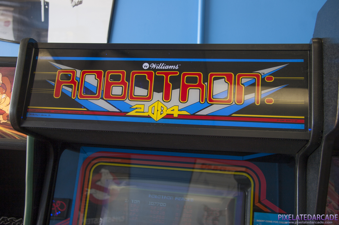 Robotron: 2084 Photo: Robotron: 2084 arcade marquee