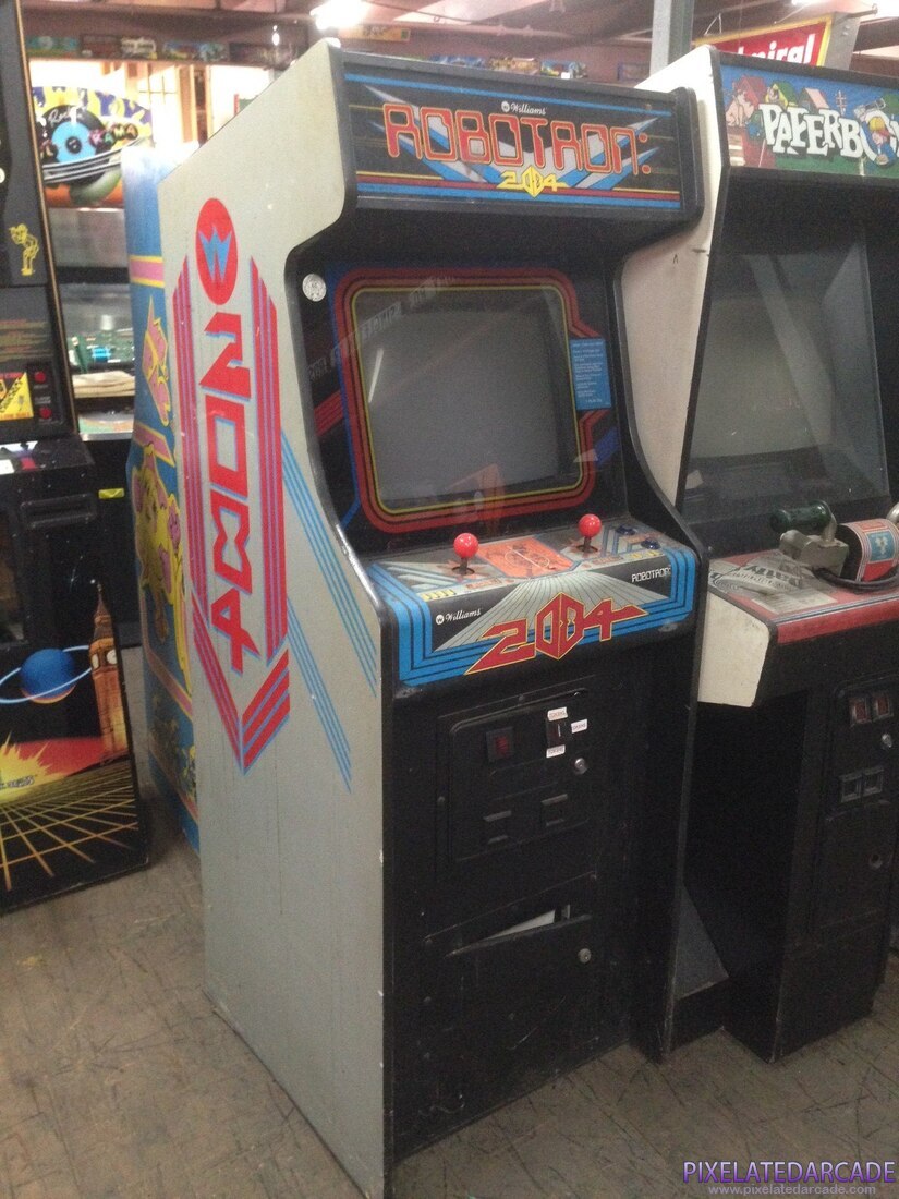 Robotron: 2084 Photo: Robotron: 2084 arcade cabinet