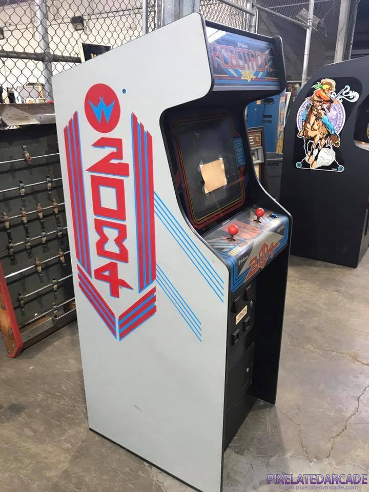 Robotron: 2084 Photo: Robotron: 2084 arcade cabinet - left side
