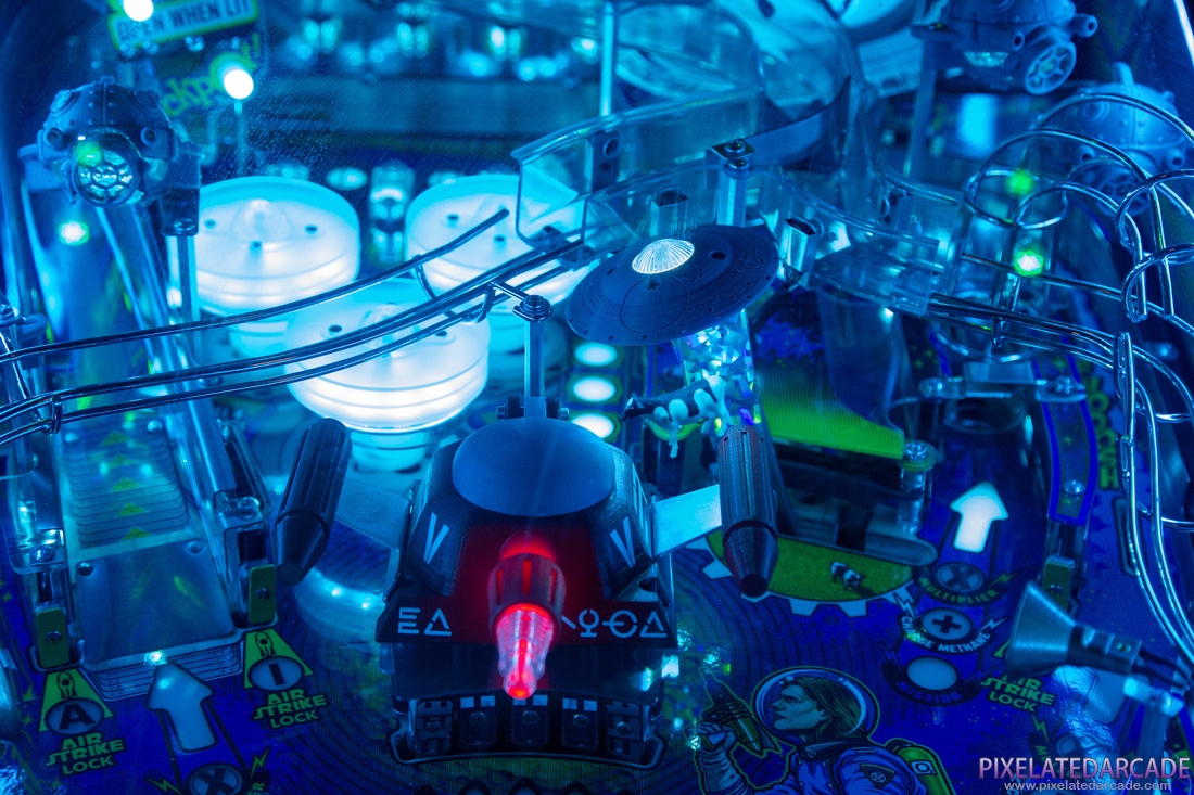 Galactic Tank Force Photo: Galactic Tank Force pinball cabinet - Playfield