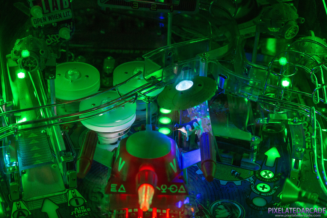 Galactic Tank Force Photo: Galactic Tank Force pinball cabinet - Playfield
