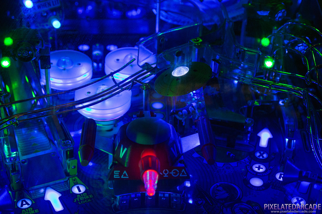 Galactic Tank Force Photo: Galactic Tank Force pinball cabinet - Playfield