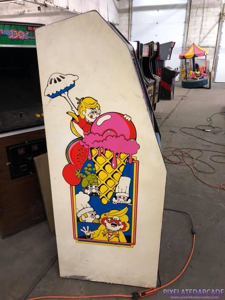 Food Fight Photo: Food Fight - Irish arcade cabinet - Left side