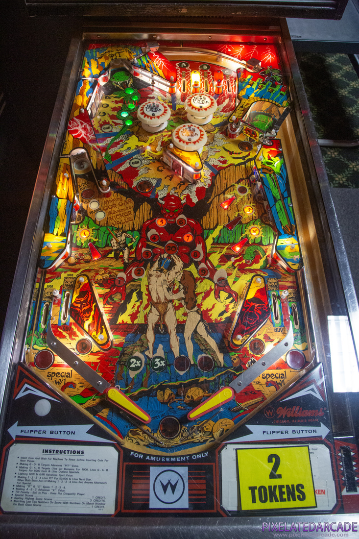 Gorgar Photo: Gorgar pinball cabinet - Playfield