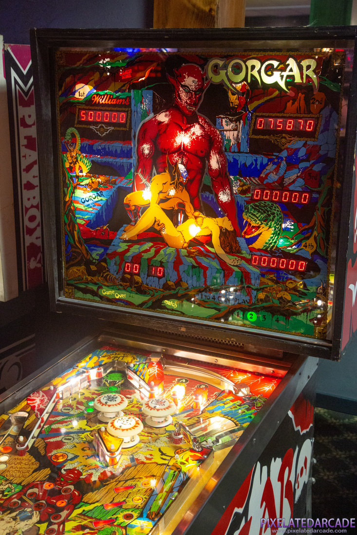 Gorgar Photo: Gorgar pinball cabinet