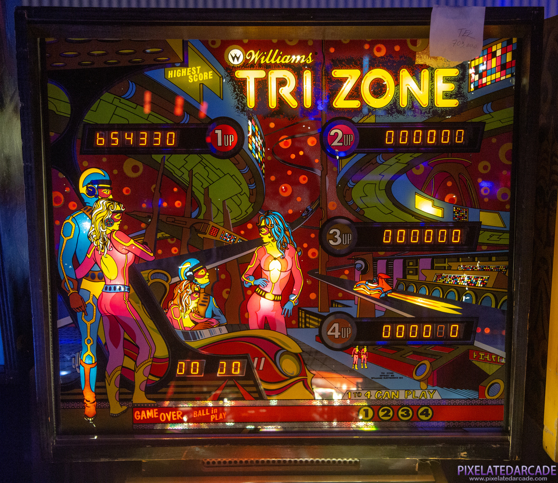 Tri Zone Photo: Tri Zone pinball cabinet - Backbox