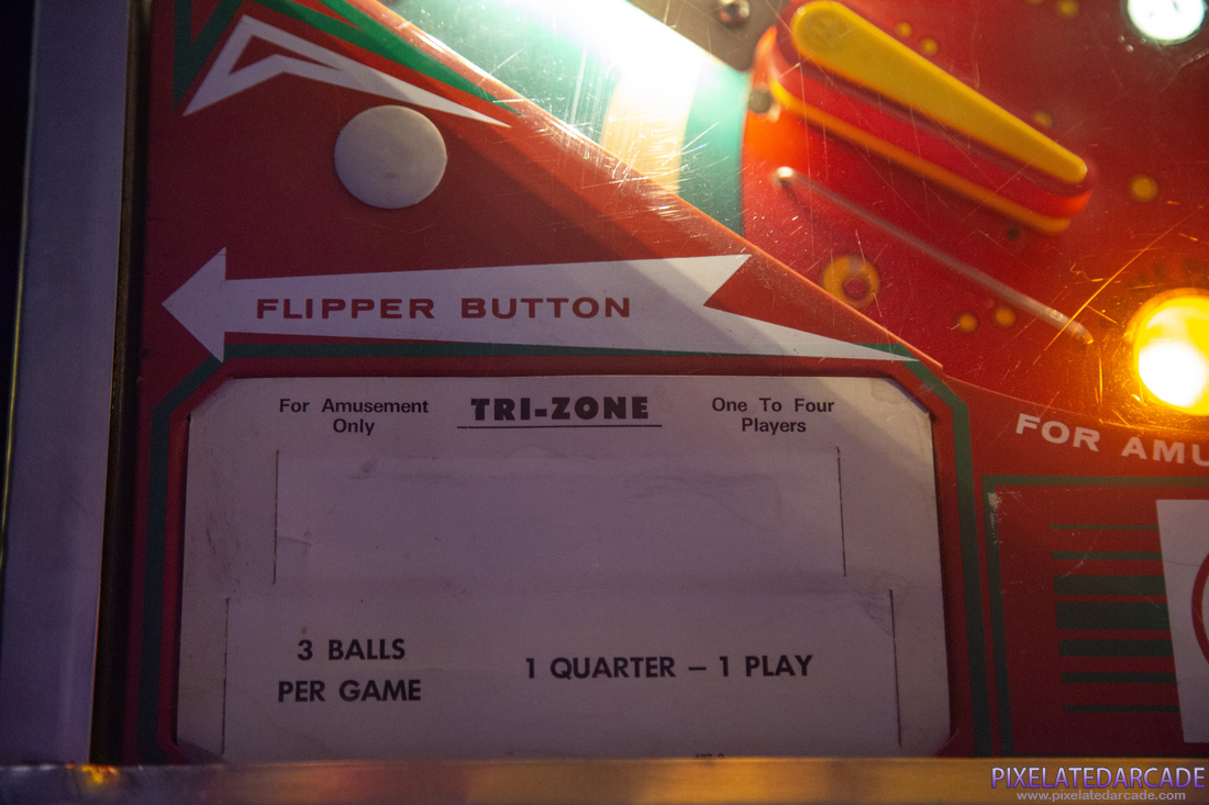 Tri Zone Photo: Tri Zone pinball cabinet - Information card