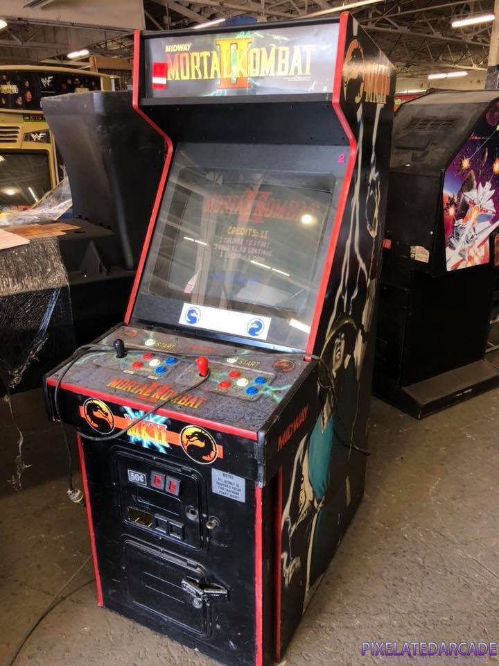 Mortal Kombat II Photo: Mortal Kombat II arcade cabinet