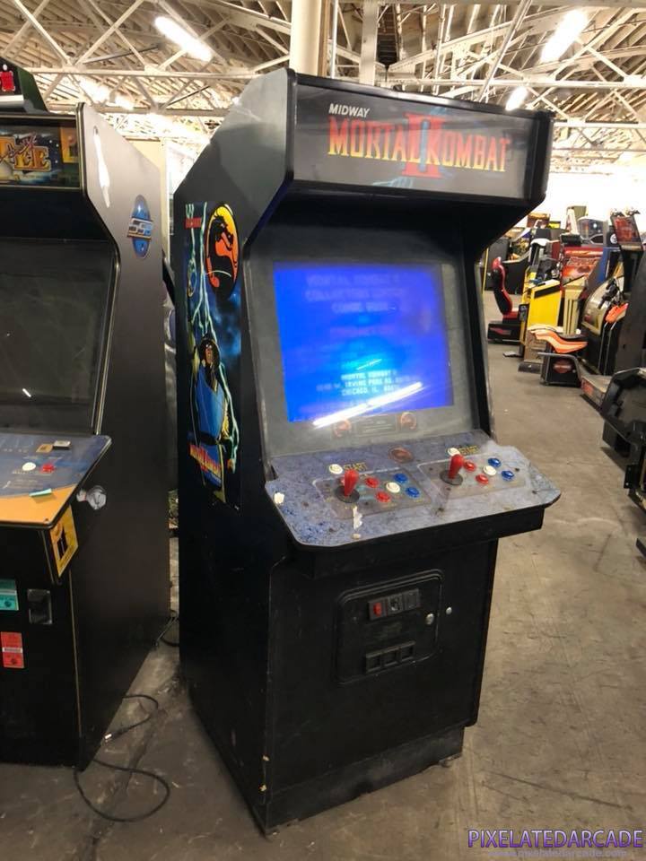 Mortal Kombat II Photo: Mortal Kombat II in Moonwalker cabinet