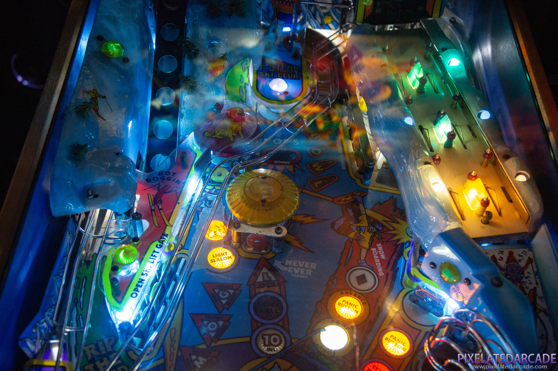 Wipe Out Photo: Wipe Out pinball cabinet - Upper playfield