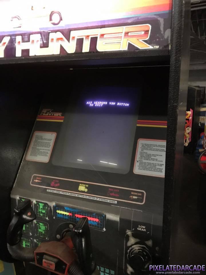 Spy Hunter Photo: Spy Hunter arcade cabinet - cockpit version