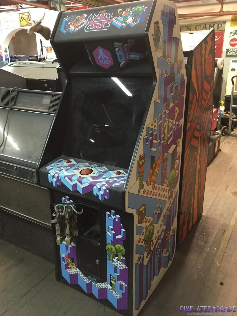 Crystal Castles Photo: Crystal Castles arcade cabinet