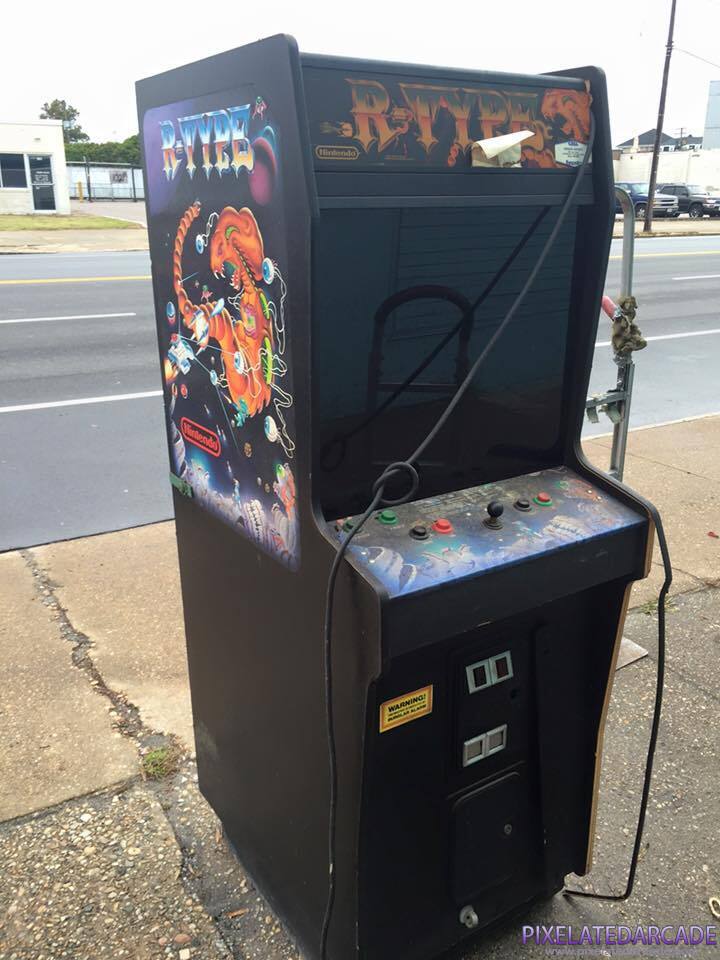 R-Type Photo: R-Type arcade cabinet