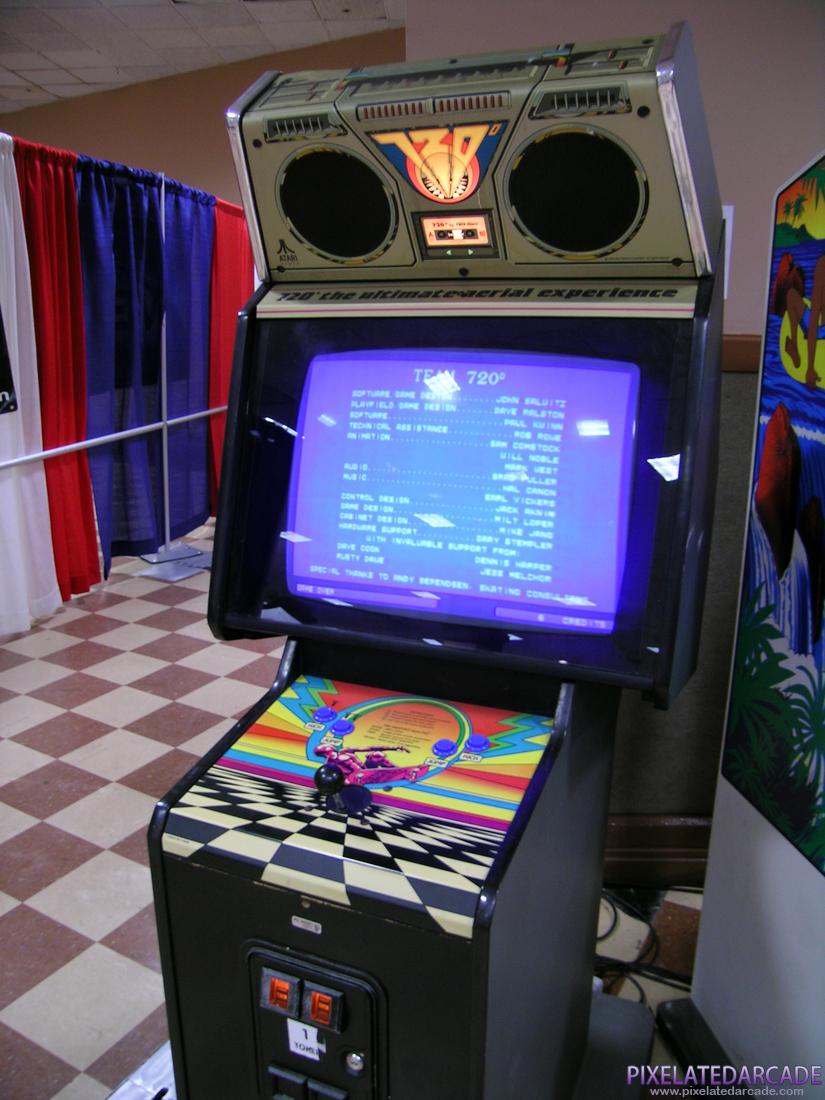 720º Photo: 720º arcade cabinet