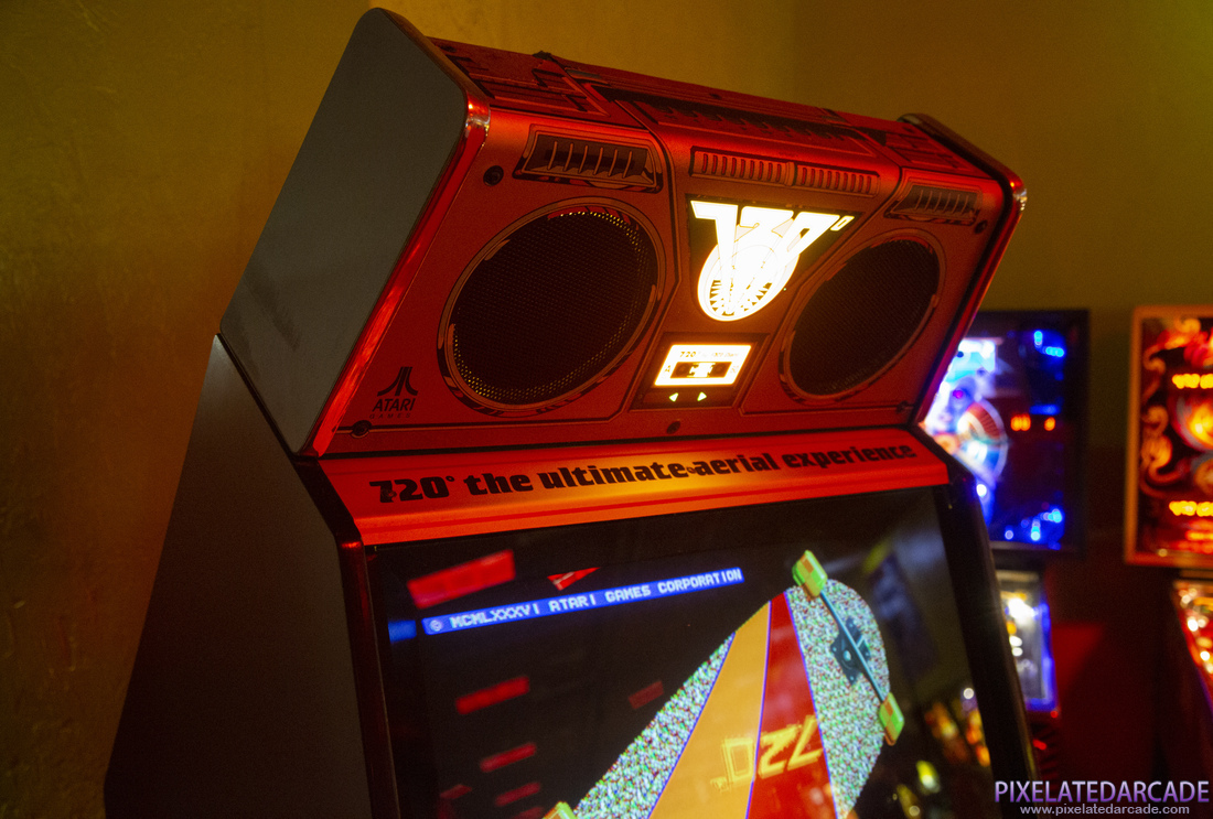 720º Photo: 720º arcade cabinet - Marquee