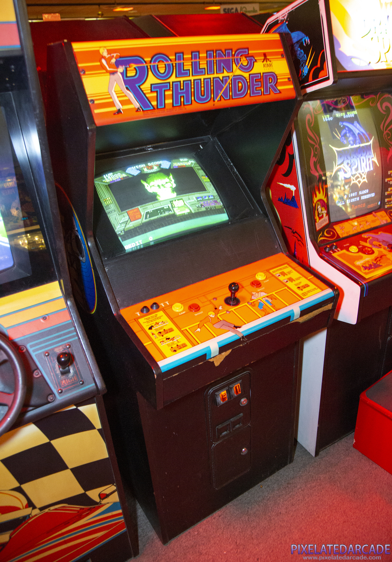 Rolling Thunder Photo: Rolling Thunder arcade cabinet
