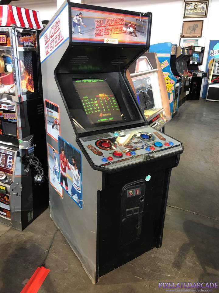 Blades of Steel Photo: Blades of Steel arcade cabinet
