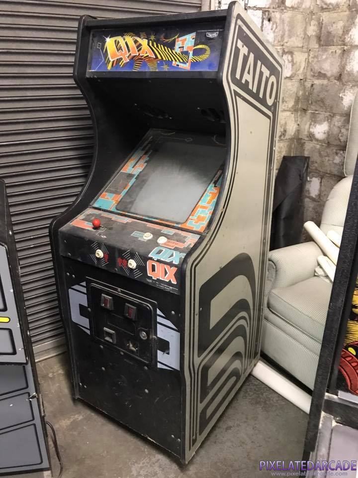 Qix Photo: Qix arcade cabinet
