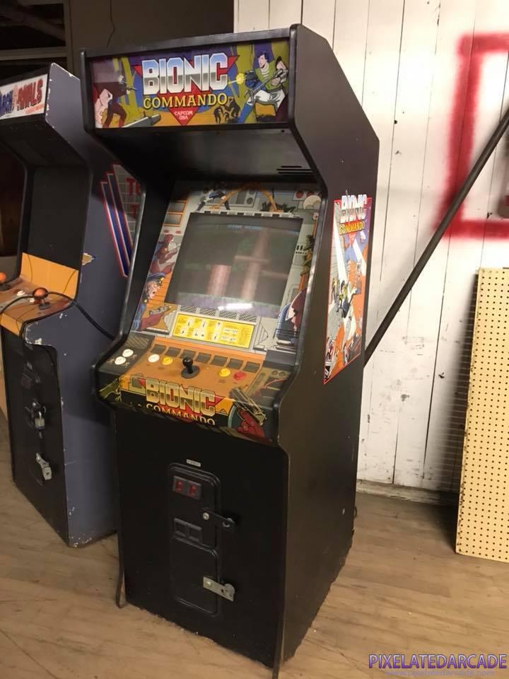 Bionic Commando Photo: Bionic Commando arcade cabinet