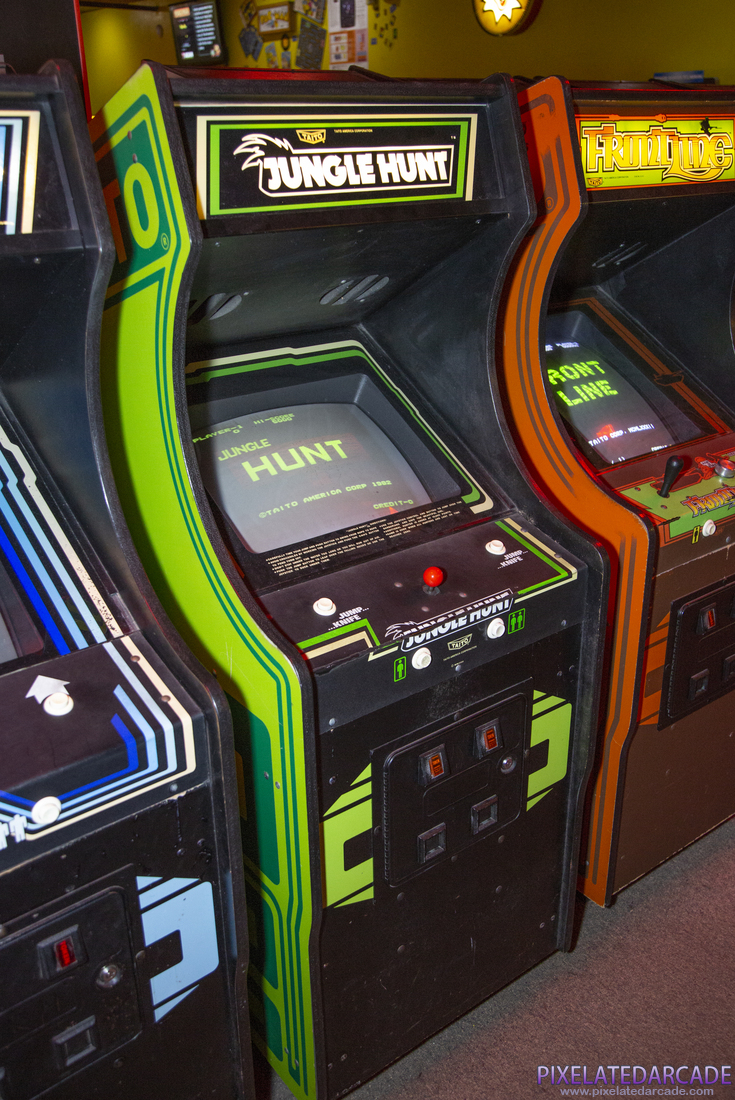 Jungle Hunt Photo: Jungle Hunt arcade cabinet