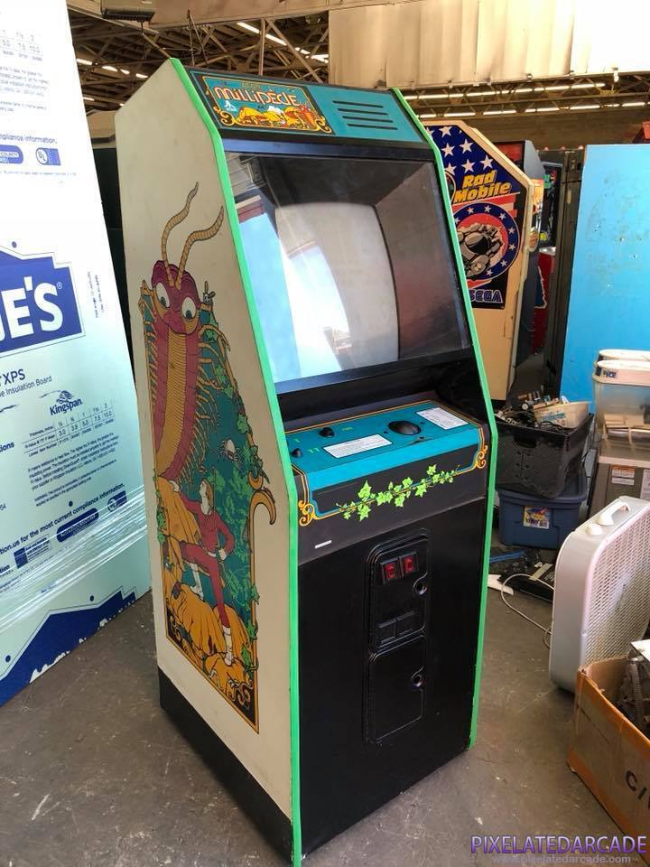 Millipede Photo: Millipede arcade cabinet - Irish version
