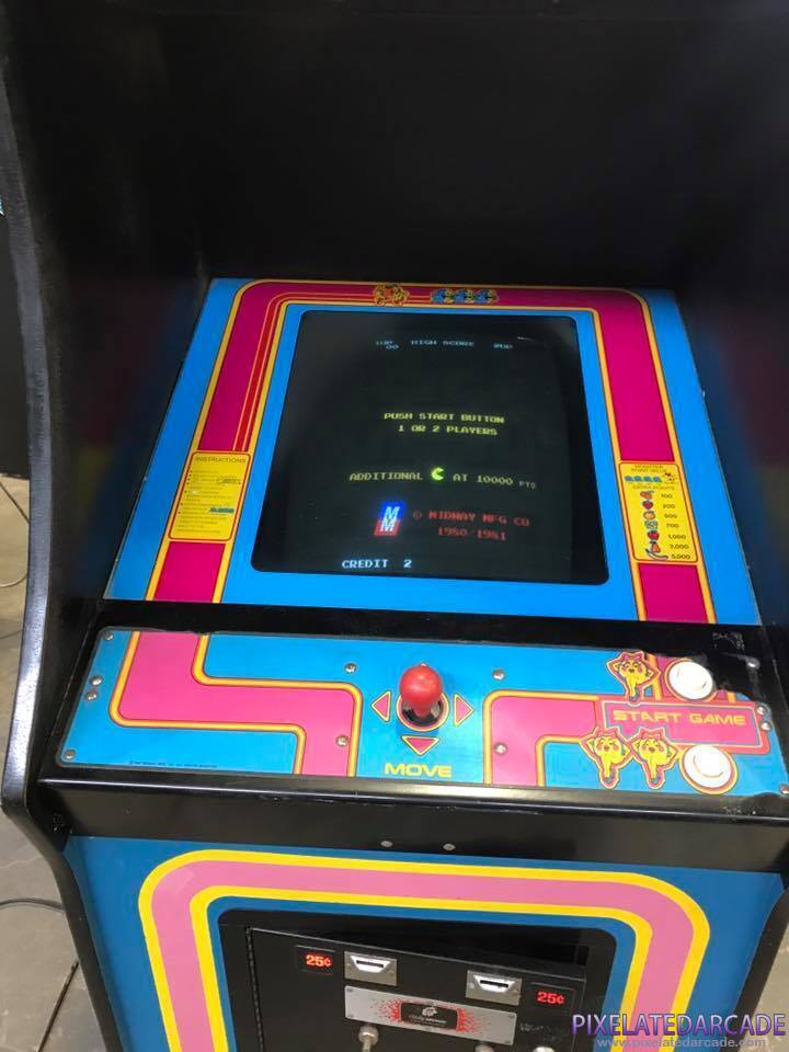 Ms. Pac-Man Photo: Ms. Pac-Man arcade cabinet - controls