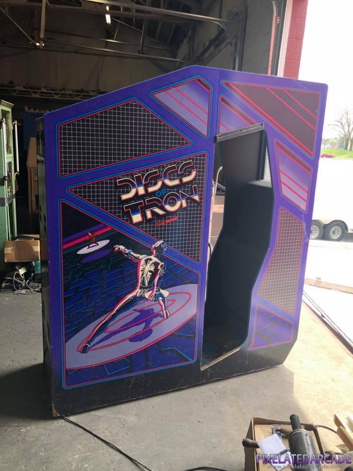 Discs of TRON Photo: Discs of TRON environmental arcade cabinet - Side