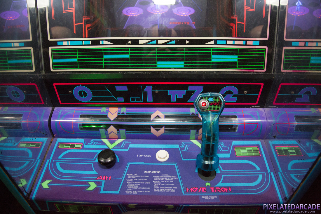 Discs of TRON Photo: Discs of TRON environmental arcade cabinet - Controls
